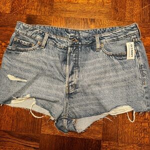 NWT — Women’s Cutoff Denim Shorts, Size 16